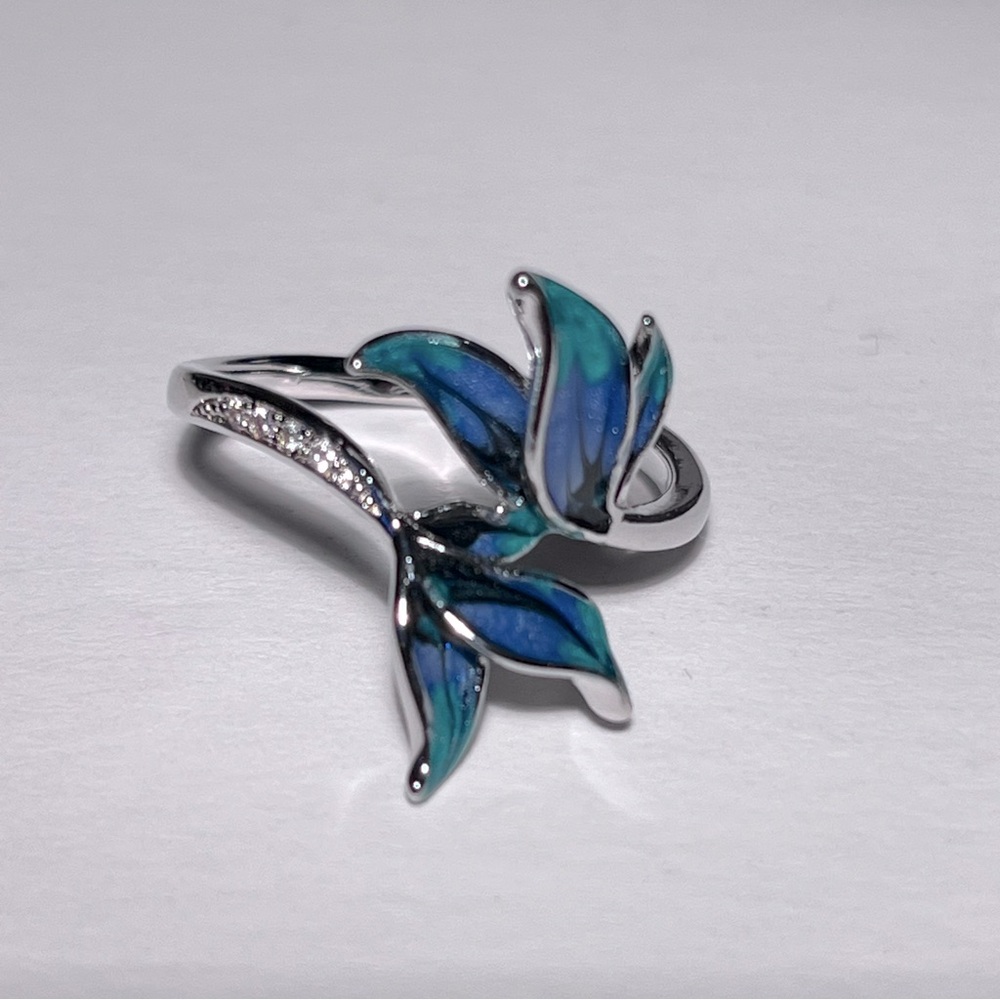 Gorgeous Flower Enamel Ring